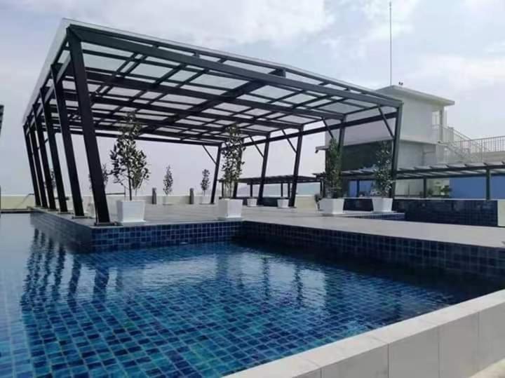 Wl Homestay Sitiawan Bagian luar foto